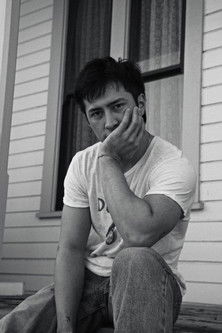 Hudson Williams - фото 1